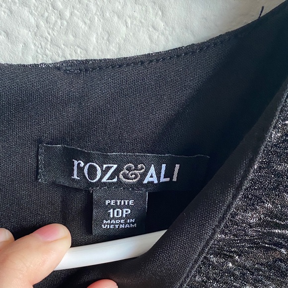 Roz & Ali Petite Shimmering Black Sleeveless Mini Dress - Picture 2 of 11